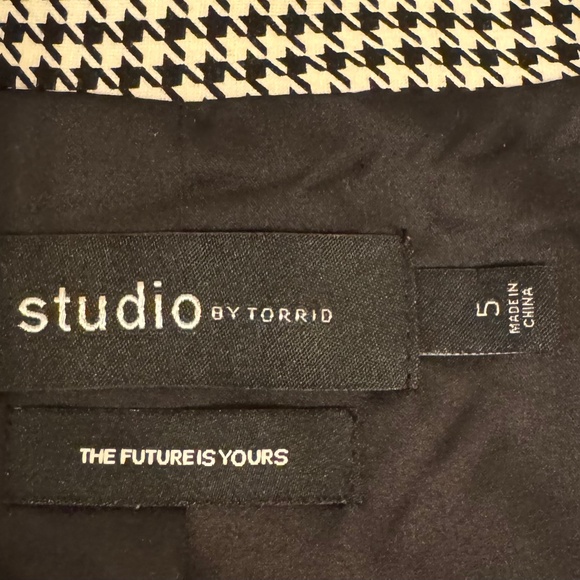 Studio by Torrid Houndstooth Double-Breasted Vest Sz 5 (5X) - Picture 5 of 8